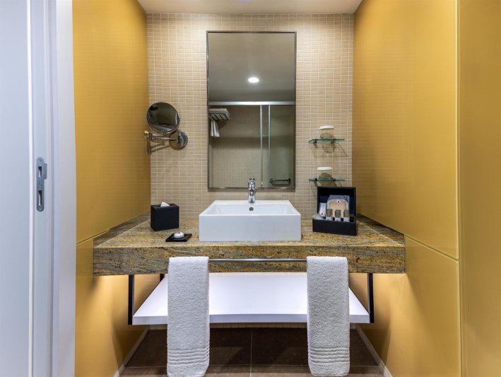 Deluxe Room Direct Sea View