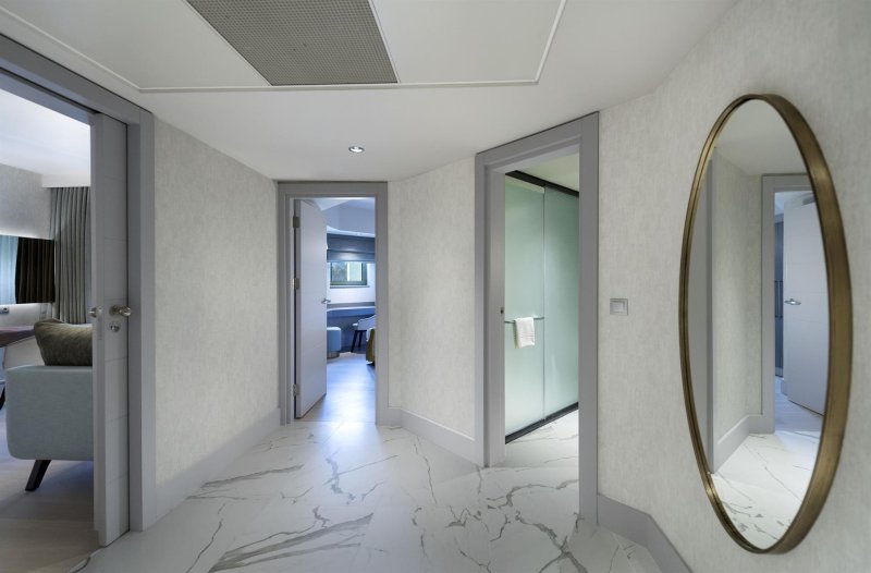 Queen Family Suite Side Sea