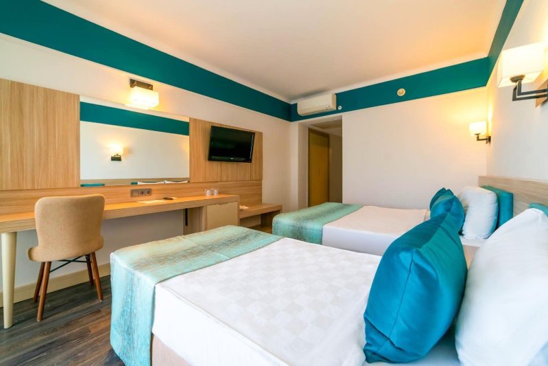 Hotel Room Land View