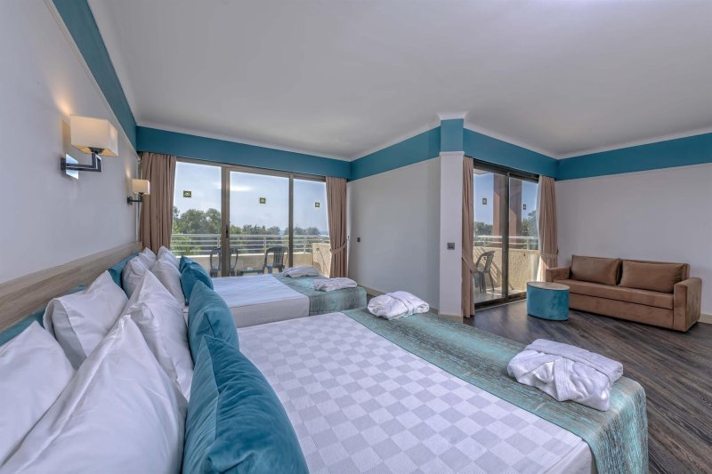 Hotel Superior Room