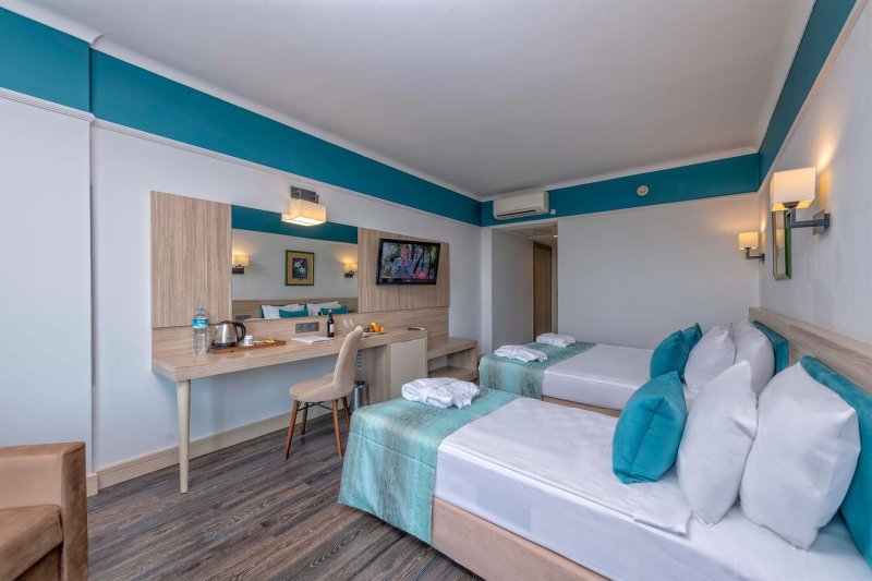 Hotel Room Land View