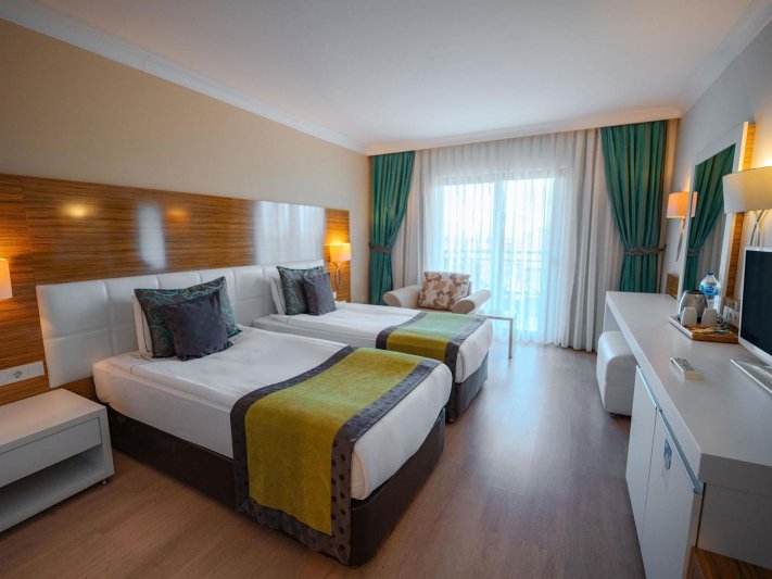 Aqua Standard Room