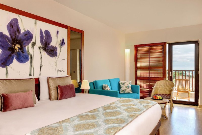 Standard Hill Room