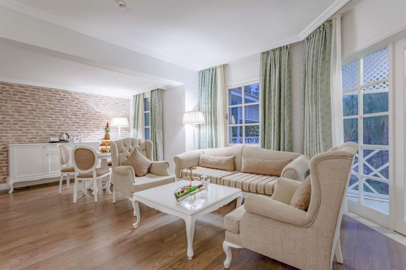 Executive Suite