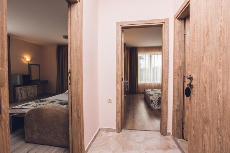 Napospart utazás Avenue Deluxe