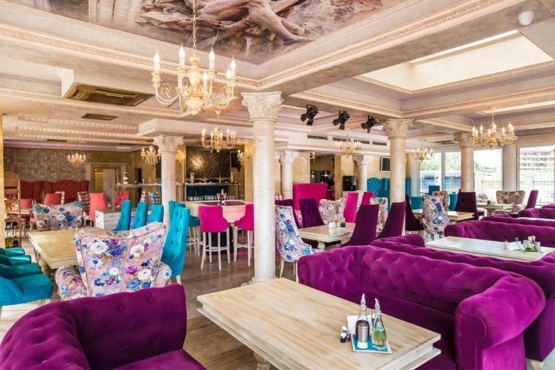 Napospart utazás Avenue Deluxe