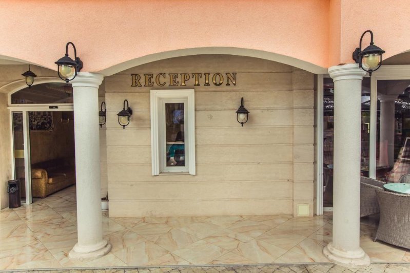 Napospart utazás Avenue Deluxe