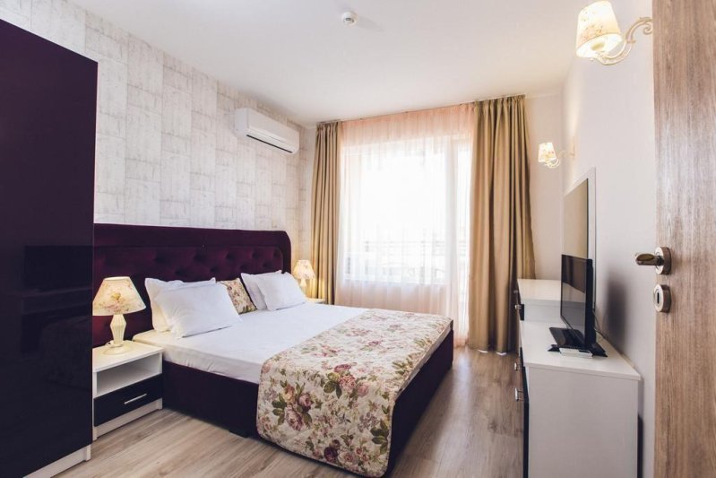 Avenue Deluxe Napospart