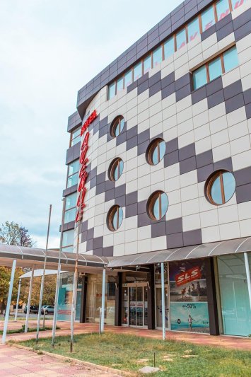 Napospart utazás Avenue