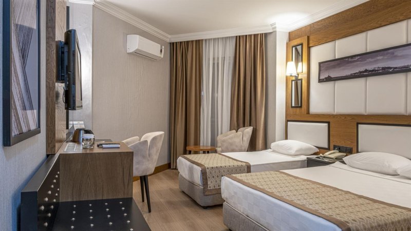 Family Room 2 Bedrooms