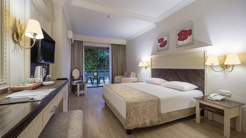 Family Room 2 Bedrooms 1 Bathroom