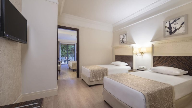 Family Room 2 Bedrooms 1 Bathroom