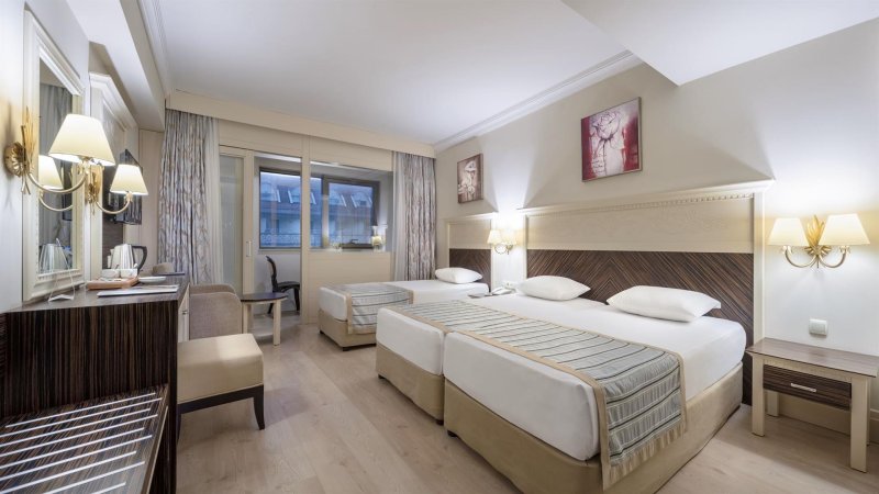 Family Room 2 Bedrooms 2 Bathroom