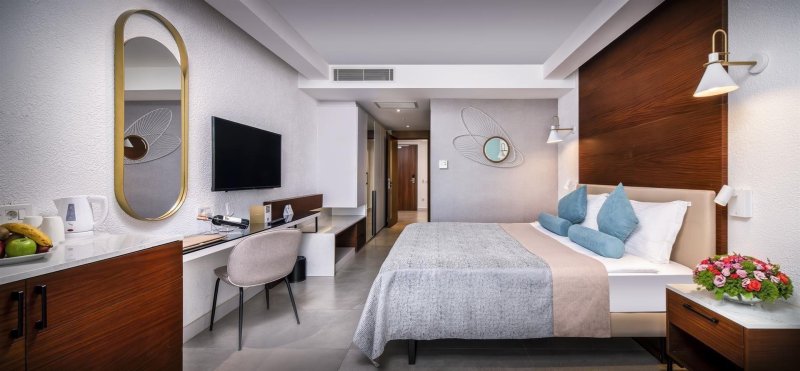 Family Deluxe Lake House