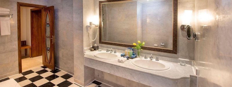 Grand Royal Suite