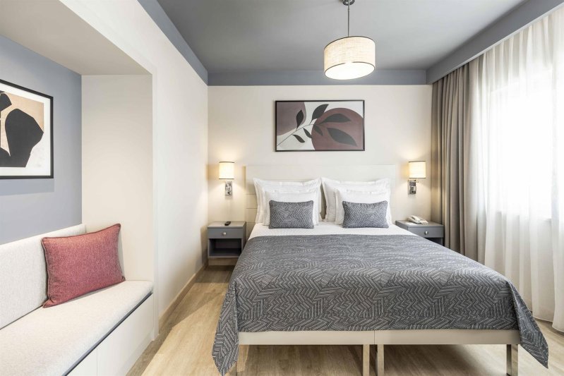 Deluxe Suite With Relax Garden Terrace