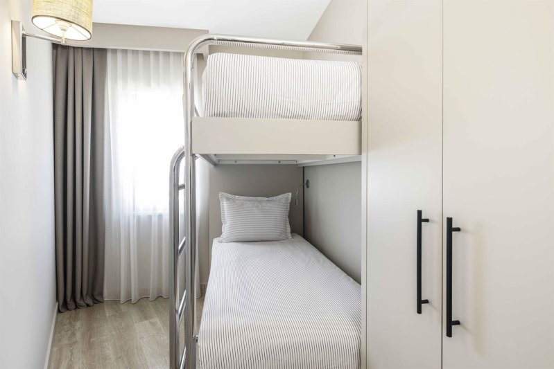 2 Bedroom Deluxe Suite