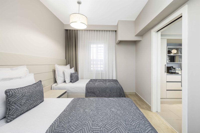 2 Bedroom Deluxe Suite