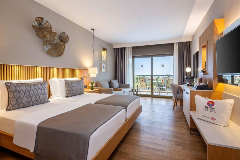 Deluxe Room Side Sea View