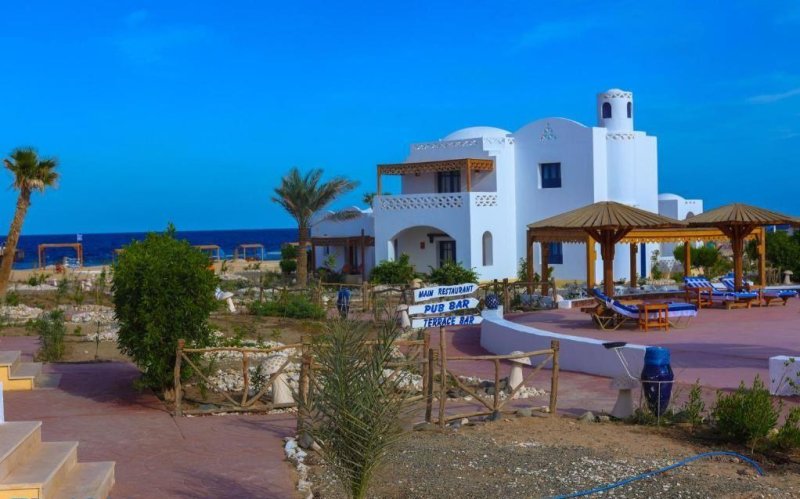 Marsa Alam utazás Beach Safari Nubian Resort