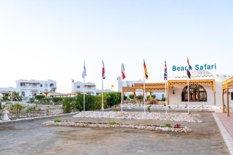 Marsa Alam utazás Beach Safari Nubian Resort