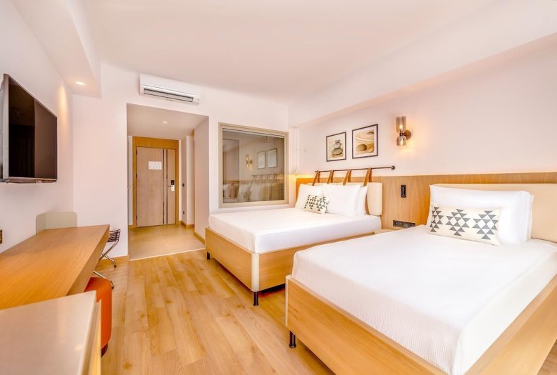 Elite Standard Room 13+