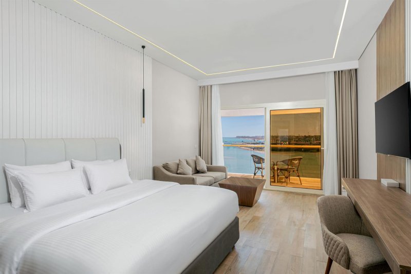 Premium Sea View Suite