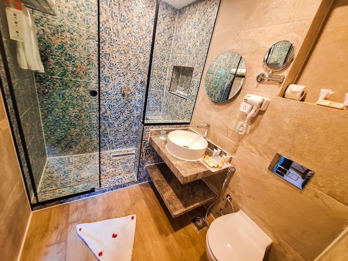 PRINCESS SUITE SWIM UP Room