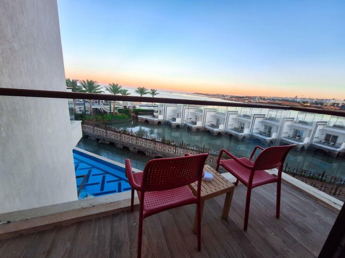 PRINCESS SUITE SEA VIEW Room