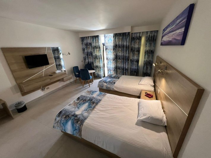 Deluxe Sea View Room