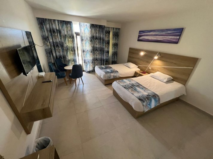 Elphistone Deluxe Sea View Room