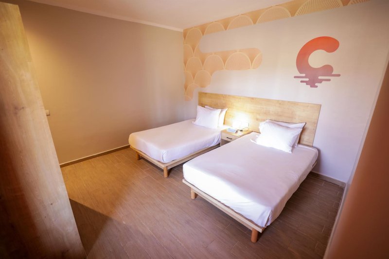 Deluxe Family Suite