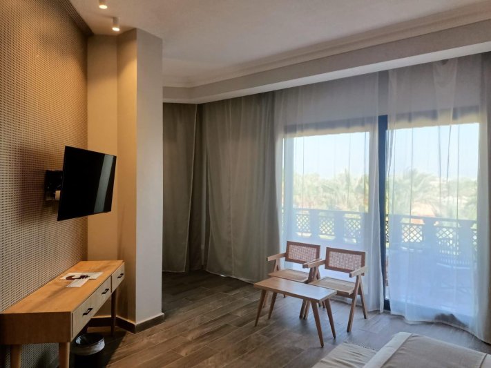 Deluxe Family Room