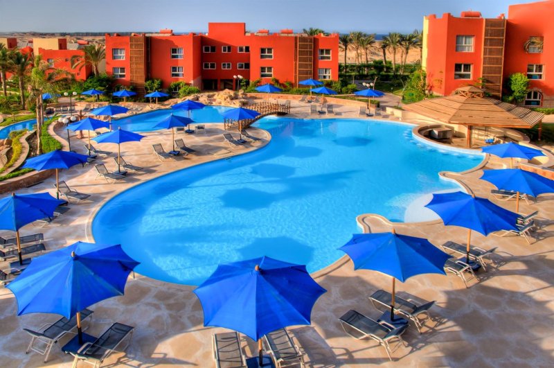 Marsa Alam utazás Cardina Resort By Sunrise