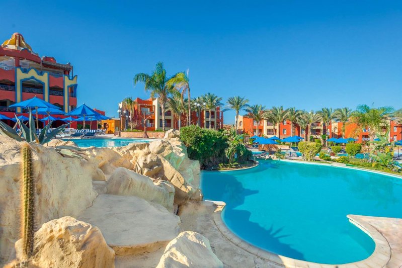 Marsa Alam utazás Cardina Resort By Sunrise