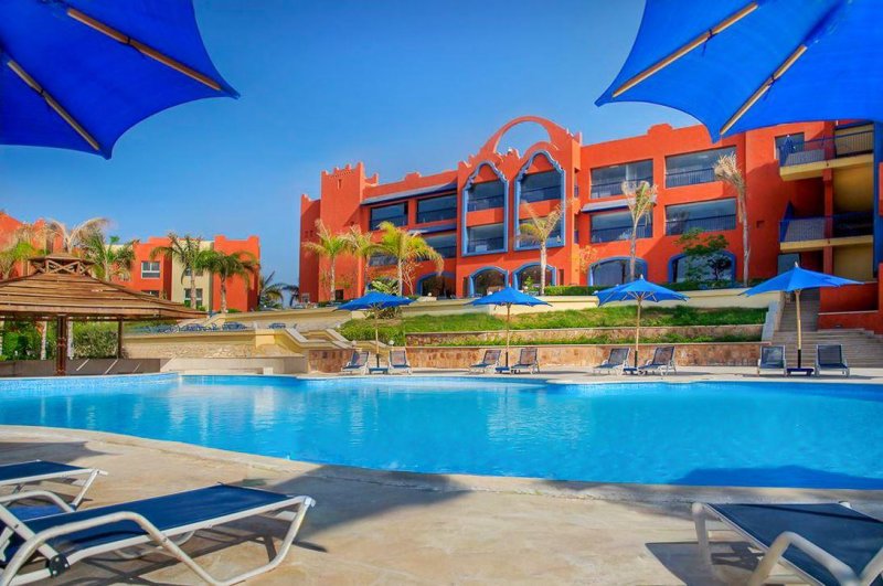 Marsa Alam utazás Cardina Resort By Sunrise