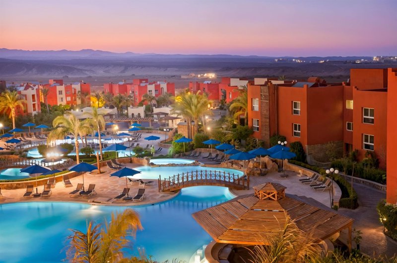 Marsa Alam utazás Cardina Resort By Sunrise