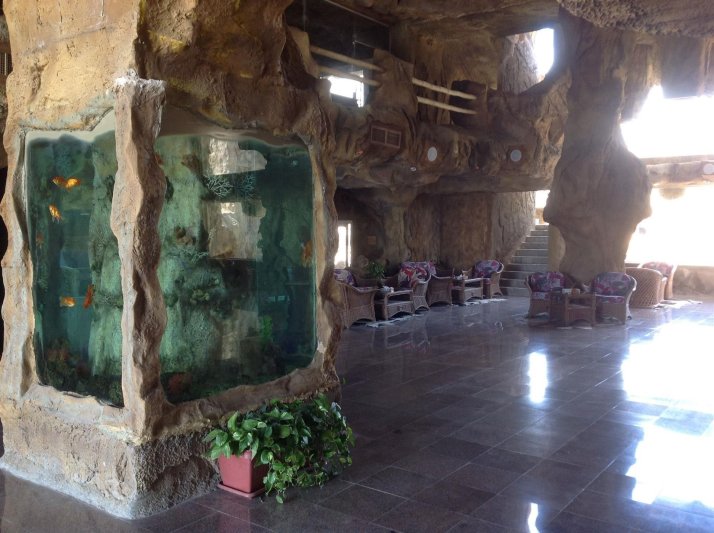 Hurghada utazás Caves Beach Resort