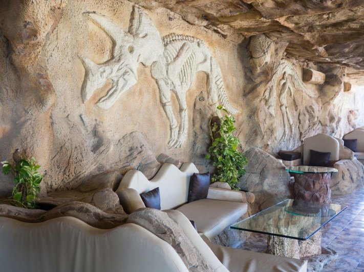 Hurghada utazás Caves Beach Resort