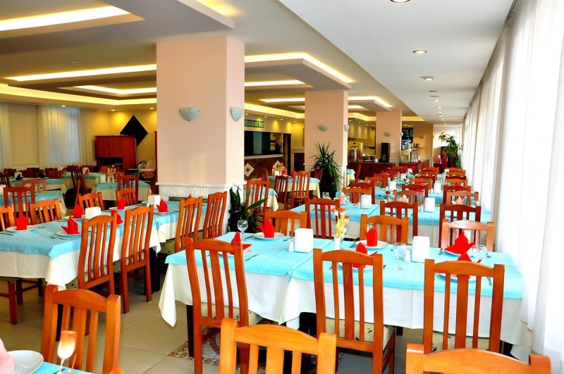 Side utazás Cinar Family Suite