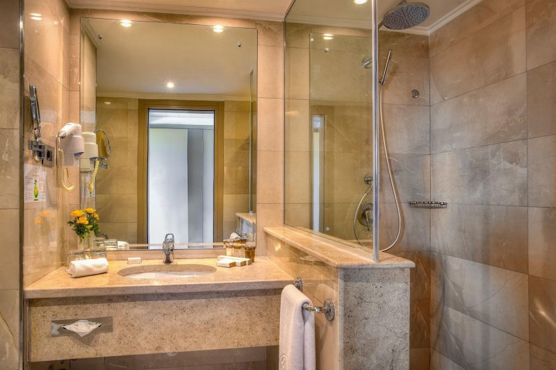 Premium Deluxe GV / PV View Room