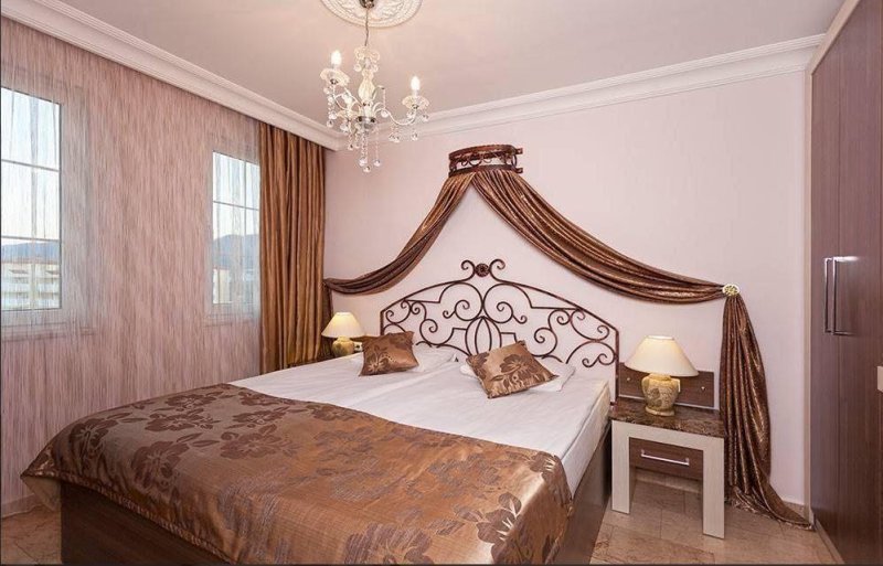 Family Room 3 Bedrooms