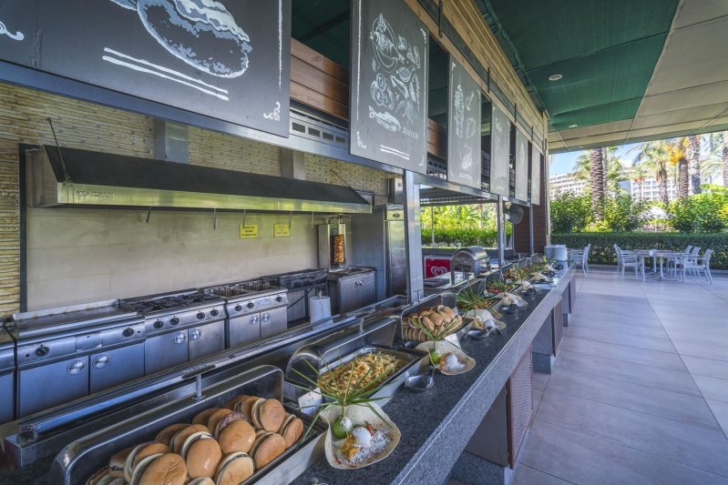 Antalya utazás Concorde Deluxe Resort