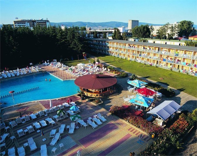 Continental 3* Napospart