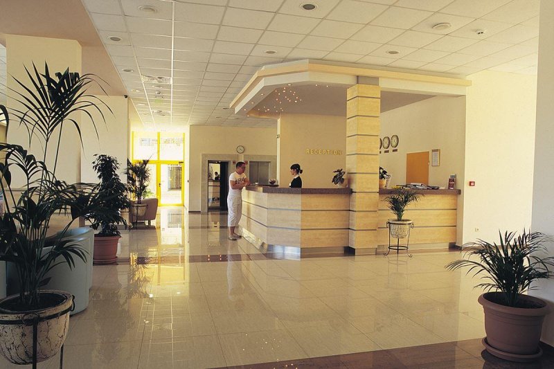 Napospart utazás Continental 3*+