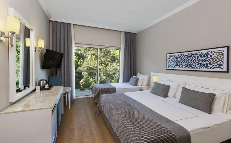 Standard Room Land View