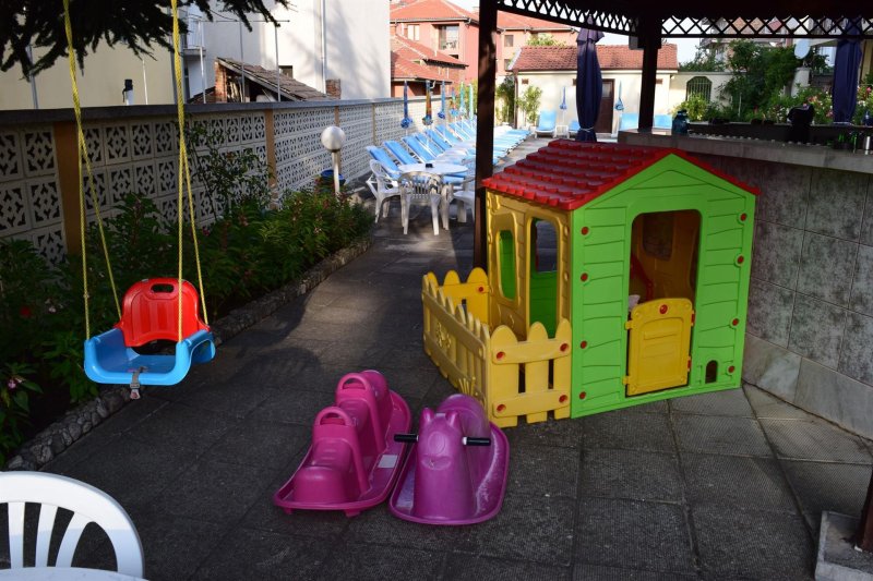 Cris Family Hotel Napospart