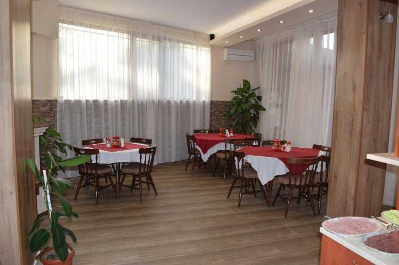 Cris Family Hotel Napospart