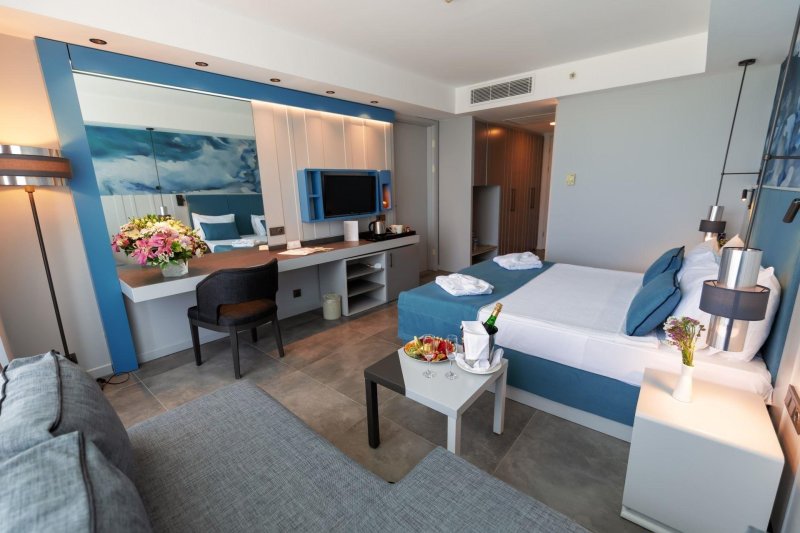 Standard Room Side Sea View