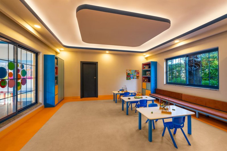 Antalya utazás Delphin Palace Hotel